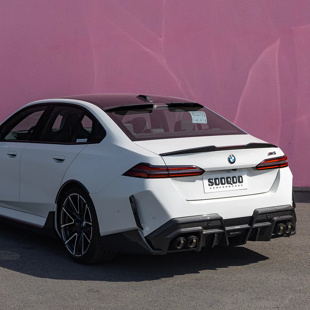 SOOQOO BMW M5 G90 PREPREG CARBON FIBRE ROOF SPOILER